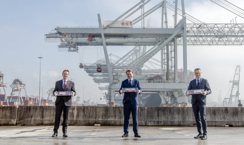 VDL gaat 77 AGV's leveren aan Rotterdamse haven