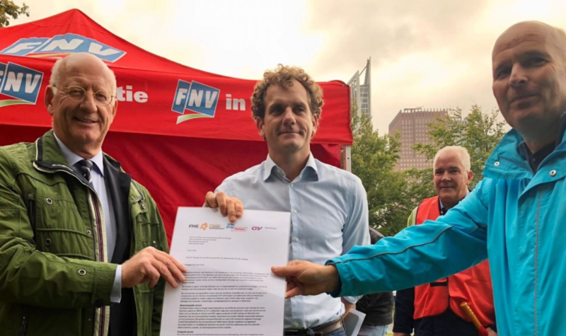 Werkgevers en werknemers industrie manifesteren voor compensatie hoge energieprijzen